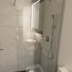 shower screen