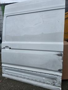241 vw crafter side loading door