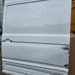 241 vw crafter side loading door