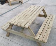 picnic bench