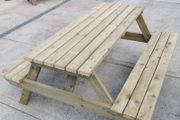 picnic bench