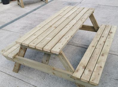 picnic bench