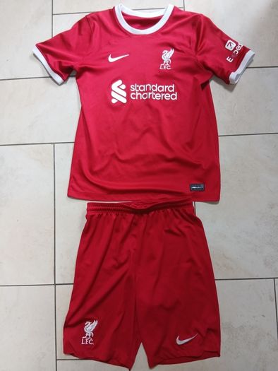 Liverpool kit kids large