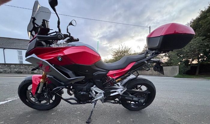 2022  F 900 XR  Fully Loaded  Full BMW History