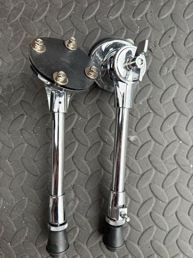 Bass drum legs