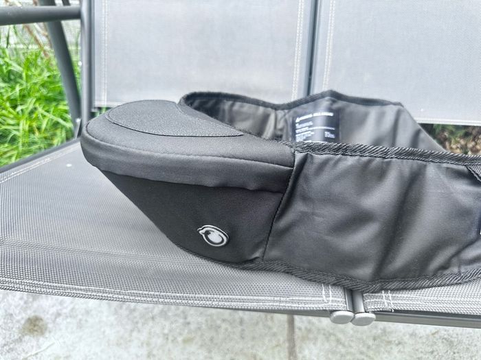 hipseat baby carrier Brand New