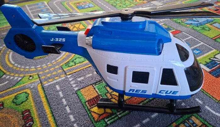 Airplane and Helicopter