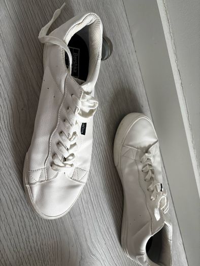 Mens shoes