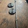 7ft Olympic bar plus 2 x 15kg weight plates Image 2