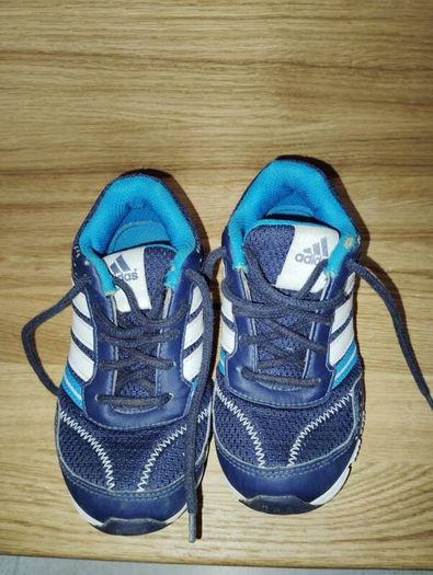 Adidas boys shoes.UK10