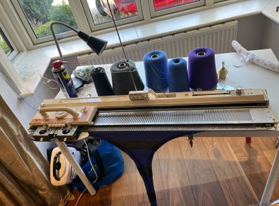 knitting machine