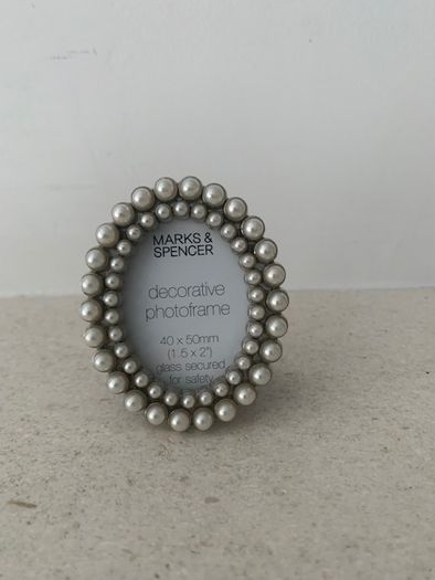 M&S Pearl Photo Frame