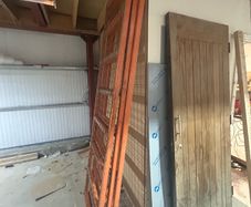 Metal gates