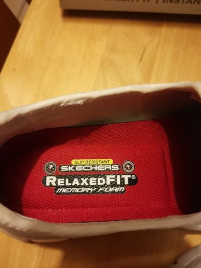 Skechers Sure Track -