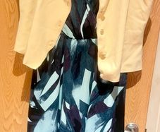 Woman's Dress Size UK XL