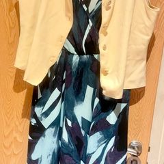 Woman's Dress Size UK XL