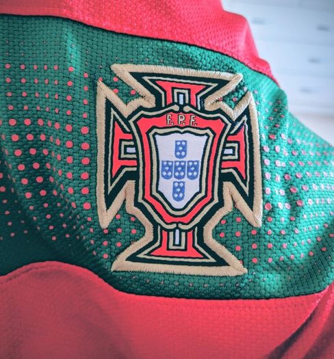 Portugal 2010 home football jersey shirt large mens nike