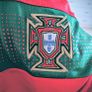 Portugal 2010 home football jersey shirt large mens nike Image 8