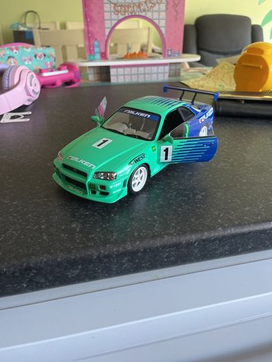 1:18 Nissan Skyline GT-R BNR34