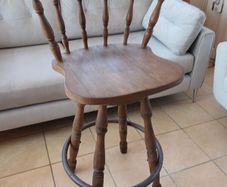 Bar stool