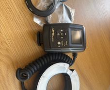 Nissin MF18 Macro flash for Canon