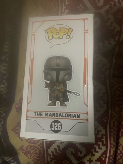 Star Wars: Funko pop The mandolorian with rifle