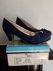 Vintage  style Satin Ladies shoes