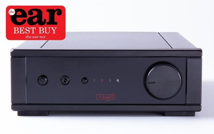 Rega Io Amplifier with Phono stage high quality amplifier as new with Remote