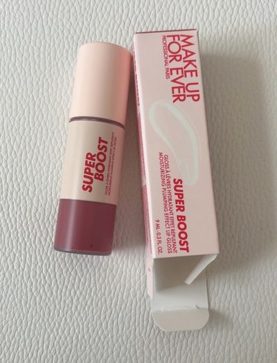 Make Up For Ever Super Boost Moisturising Plumping Effect Lip Gloss 9ml Shade Boundless Berry
