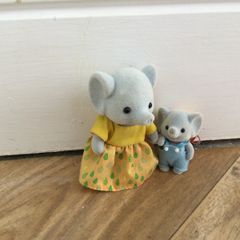 Sylvanian Families elephant Mam and baby