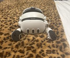 META QUEST 3 128gb + charting head strap