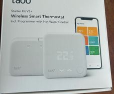 Tado Programmer & Hot Water Control and Internet Bridge (Smart Thermostat Starter Kit V3+)