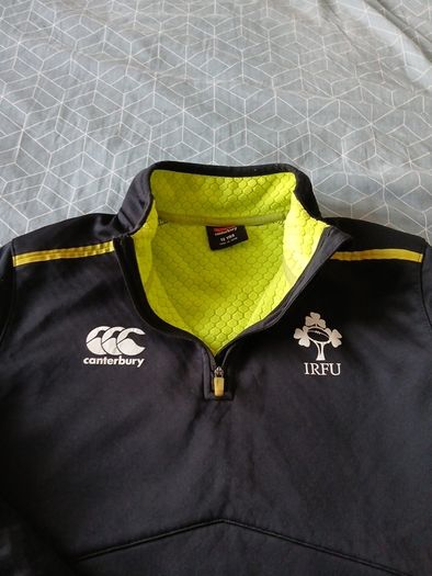 Canterbury boys top age 12