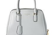 Samantha Thavasa leather hand bag