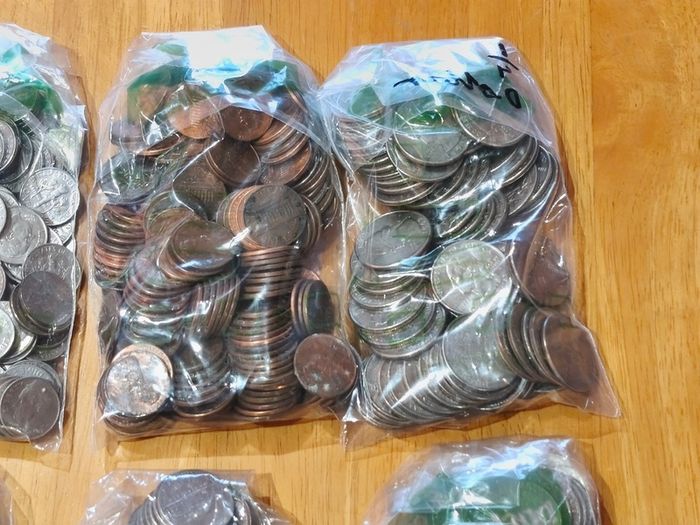 Bulk US Coins 2.9KG Mixed Lot of over 750 Coins Circulated