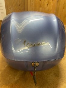 vespa primavera top box 190 brand new
