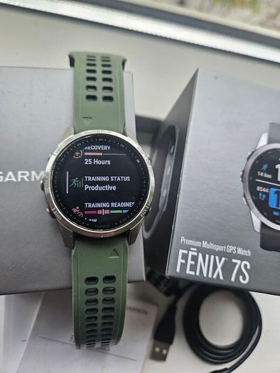 Garmin Fenix 7s with AMOLED Touchscreen and Warranty