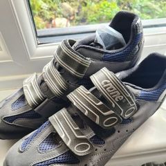 cycling shoes