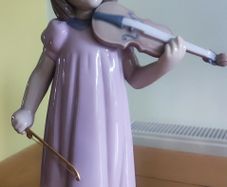 NAO by Lladro 1034 Girl with Violin Vintage Porcelain Figurine - MINT CONDITION