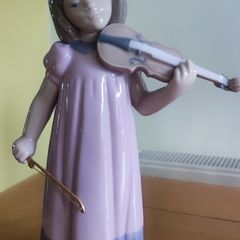 NAO by Lladro 1034 Girl with Violin Vintage Porcelain Figurine - MINT CONDITION