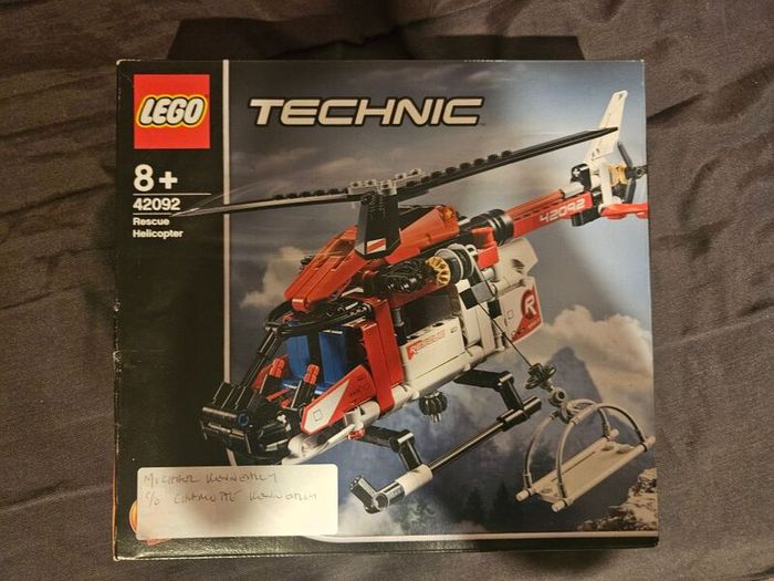 LEGO Technic Rescue Helicopter (Set 42092)