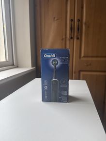 Brand New Oral-B Vitality Pro Electric Toothbrush - Black