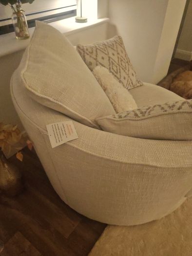 SWIVEL sofa brand new  cost 950 selling reluctantly 450 due to moving to smaller  house