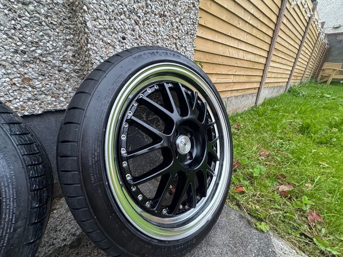 18 inch SSR Professor MS1 split wheels.