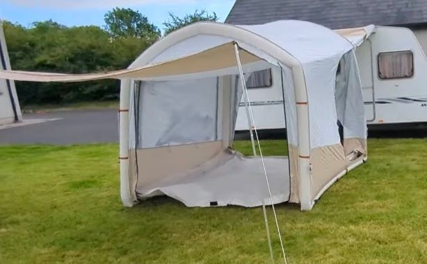 quechua inflatable camping shelter and pump