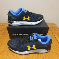 New Under Armour size 5uk