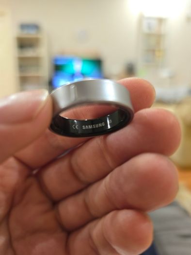 Galaxy Ring, Size 13(SM-Q503)
