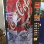 Coca Cola vending machine Dixie Narco DN276E Read description Image 2