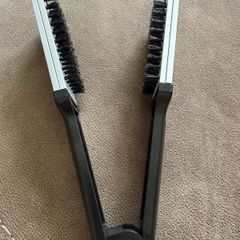 hair straighting brush