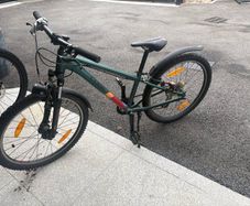 Cube bike aged 8-10